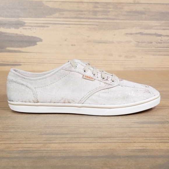 Vans Shoes - Vans Classic Womens Sneakers